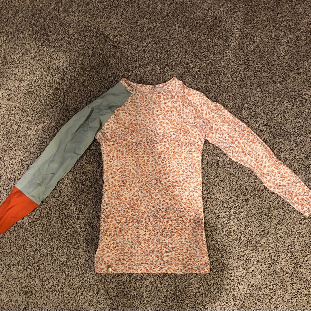 Seea Rashguard - Size Small
